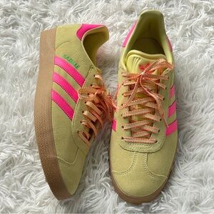 Adidas Gazelle Powder Yellow / Lucid Pink / Gum Sneakers